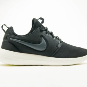 W NIKE ROSHE TWO 6
